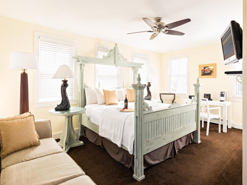 Brass Key Guesthouse Adults Only โพรวินซ์ทาวน์ ห้อง รูปภาพ