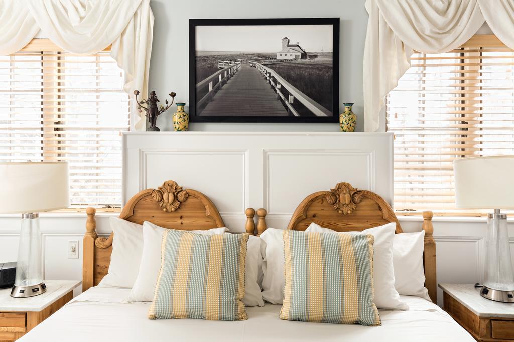 Brass Key Guesthouse Adults Only โพรวินซ์ทาวน์ ภายนอก รูปภาพ