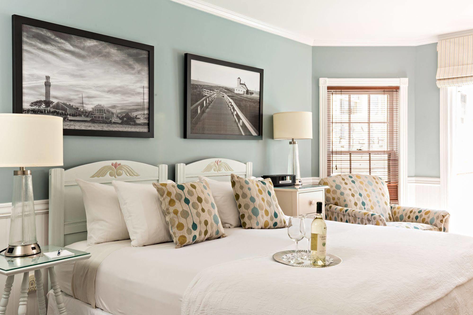 Brass Key Guesthouse Adults Only โพรวินซ์ทาวน์ ภายนอก รูปภาพ
